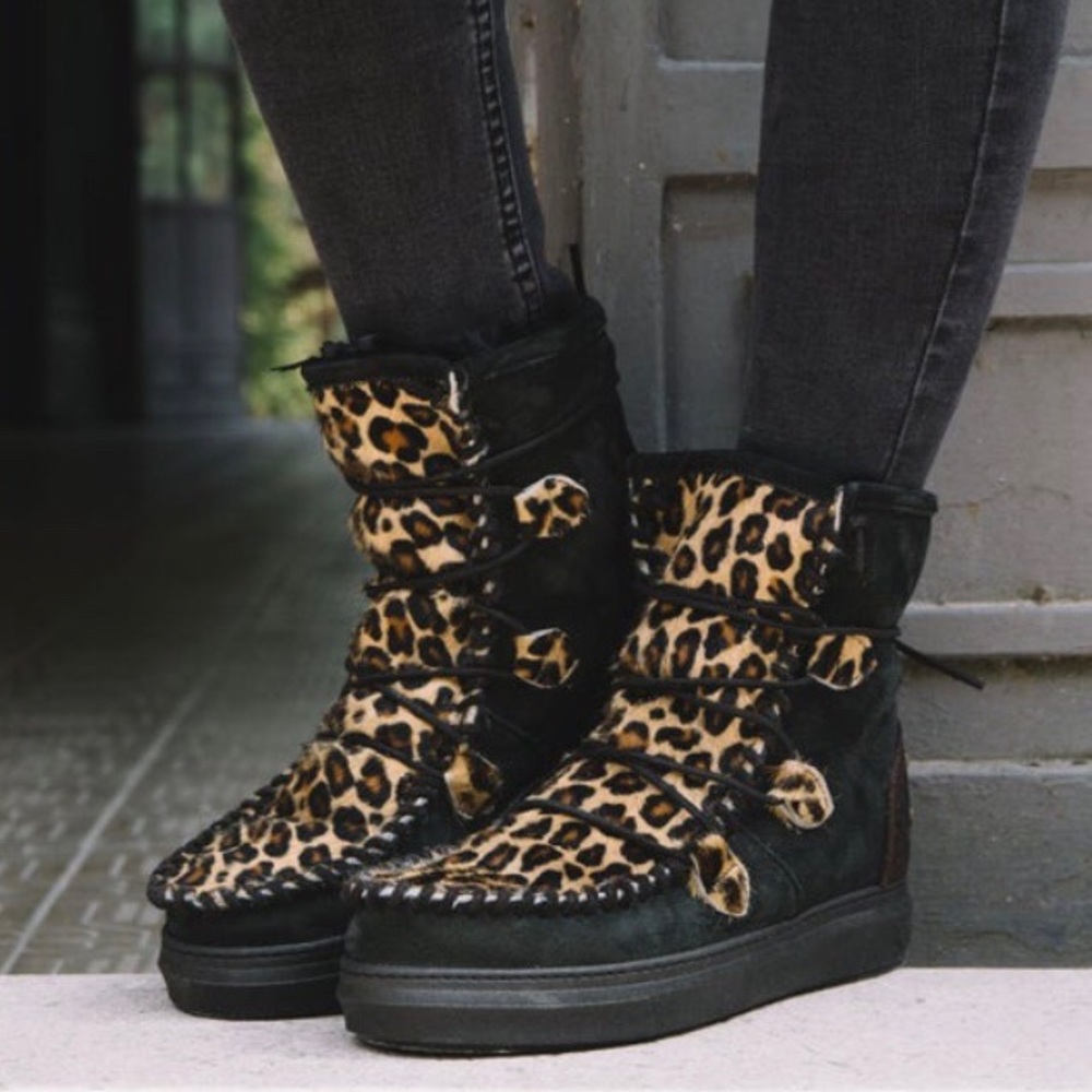 KARME of CHARME Leather Boots. BRAND NEW w/TAGS!! Warm and Cozy Wool Lined.